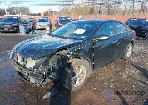 2013 Hyundai Sonata Se z USA, uszkodzony, nr VIN 5NPEC4AC4DH648981